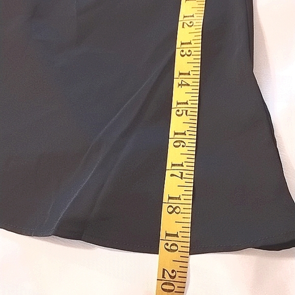 Milk & Honey Woman's Black One Shoulder Sleeveless Blouse, Size: L, NWT - Picture 8 of 8